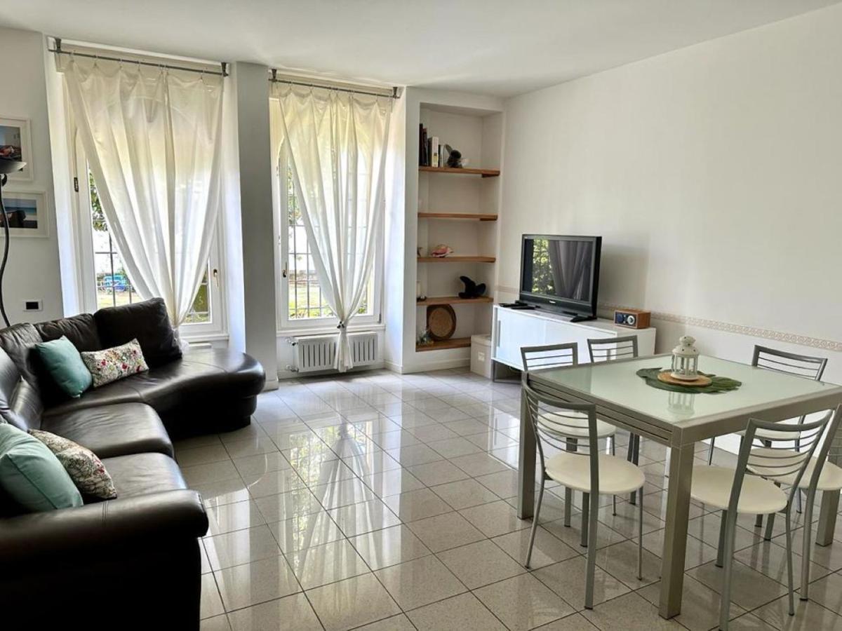 Appartamento Betty'S Bay Cremia Esterno foto